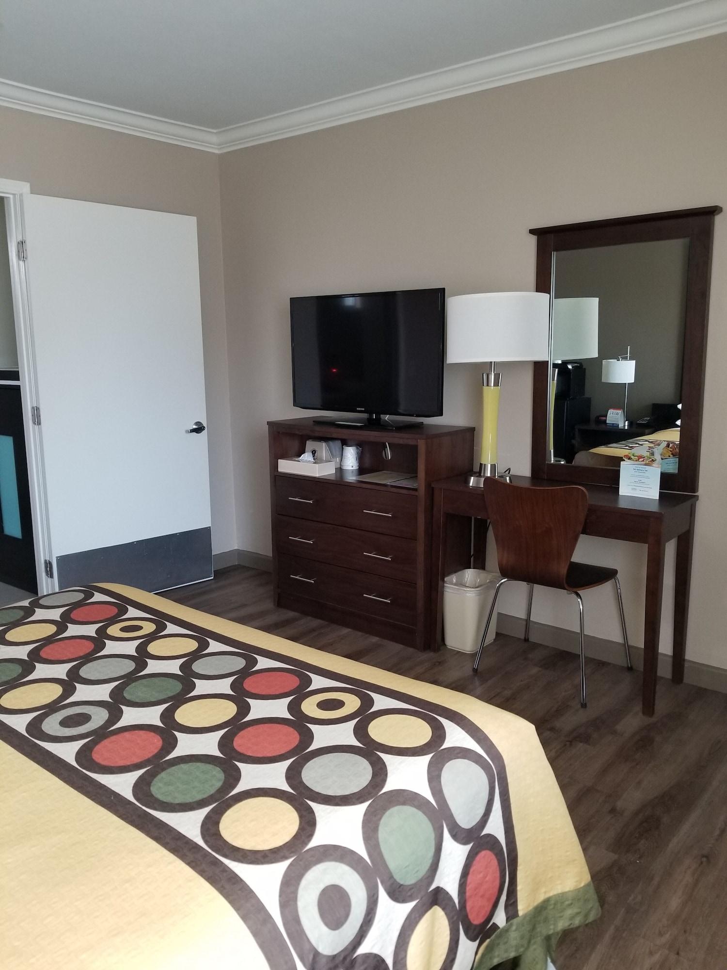 Super 8 By Wyndham Los Angeles-Culver City Area Екстер'єр фото